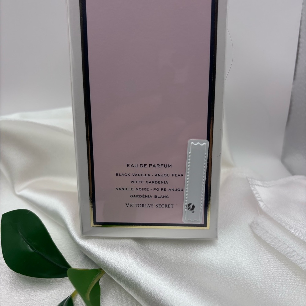 NWT Victoria’s Secret Tease 1.7oz - Picture 2 of 4